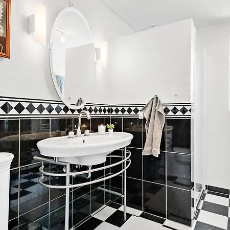3 Bedroom Cozy In Prázdninový dům