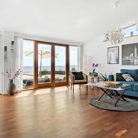 3 Bedroom Cozy In Prázdninový dům *